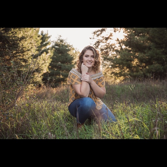 Meet your Posher, Val - Picture 1 of 5